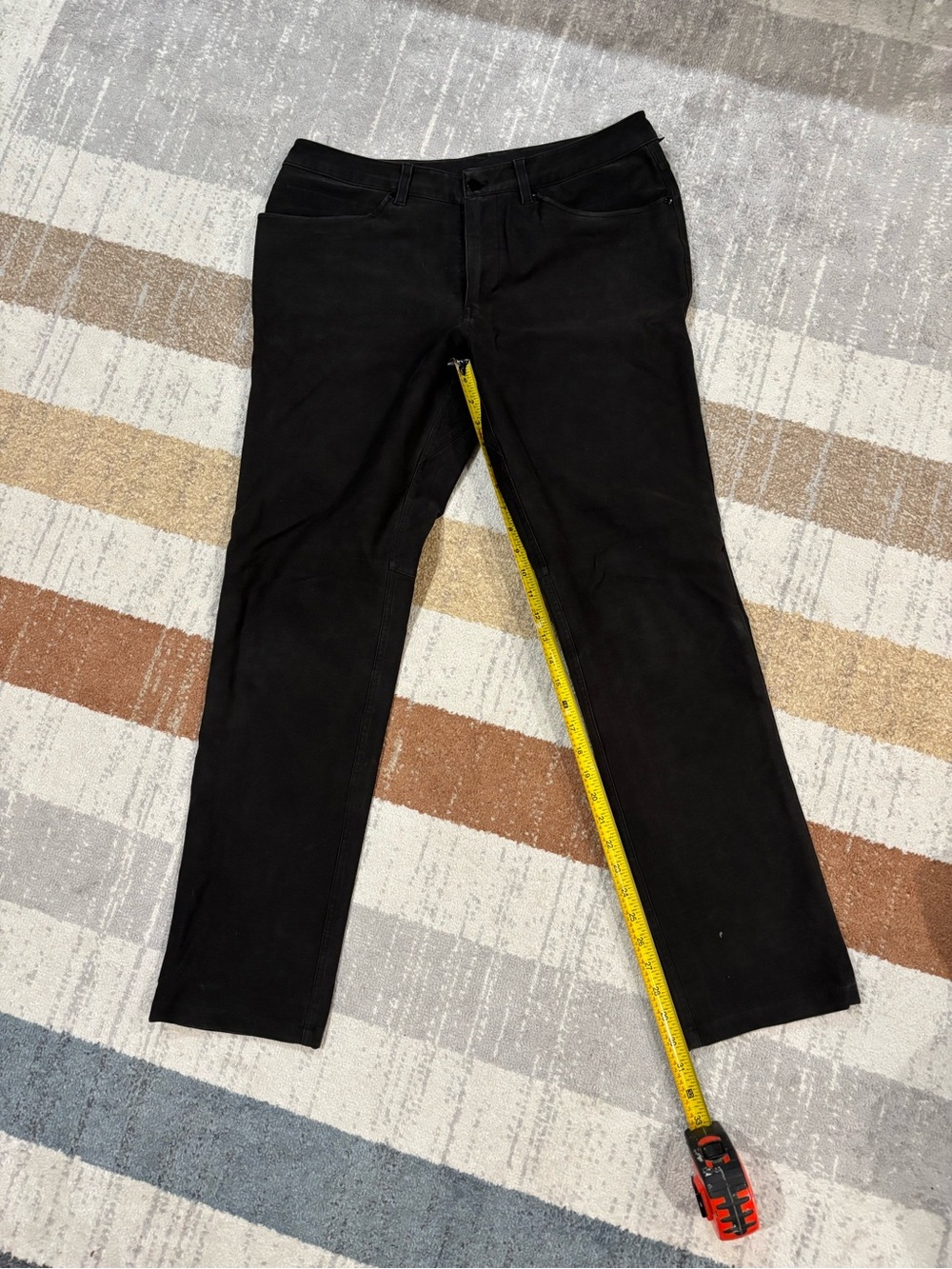 Lululemon 32x30” Utilitech Classic Fit Pant